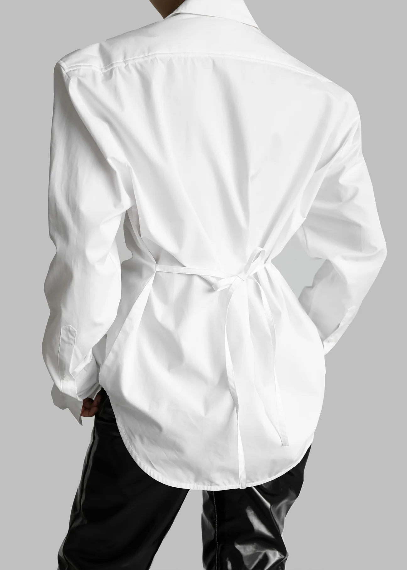 Waist-cinching padded shirt