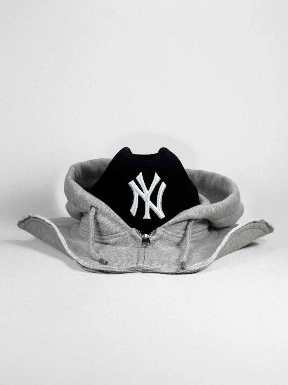 Gray hoodie and denim hat