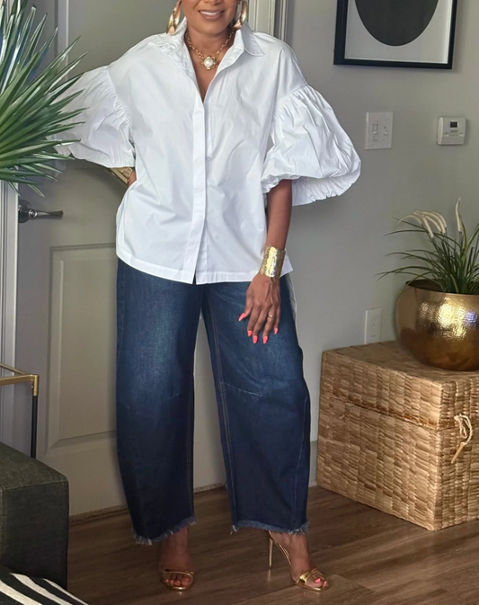 Asymmetrical puff sleeves shirt