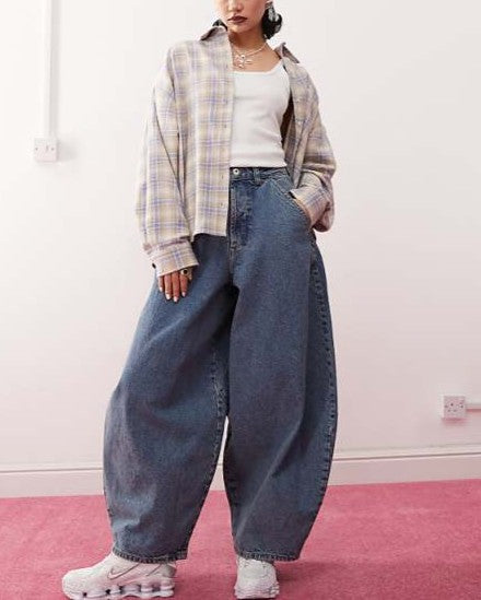 Balloon Jean with cinch back