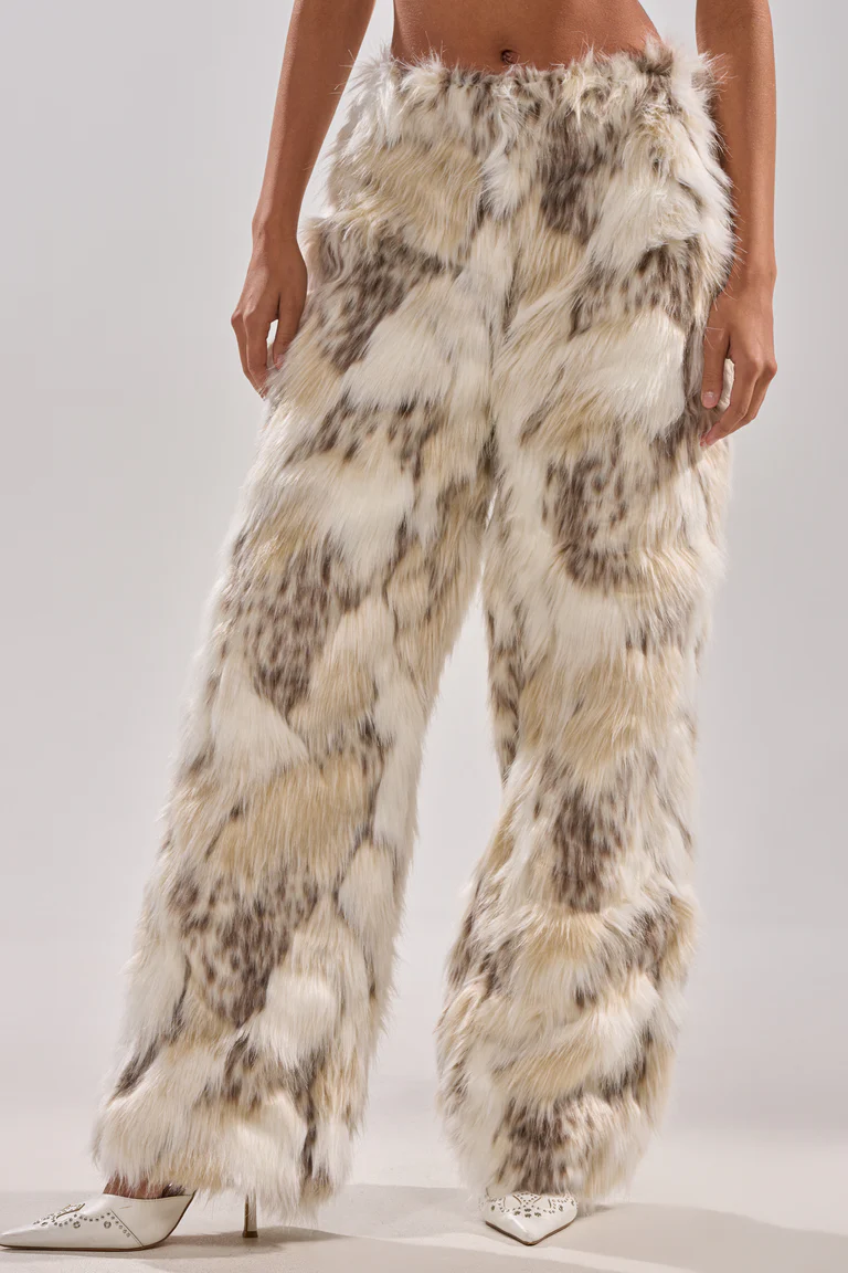 High-Neck Faux Fur Set