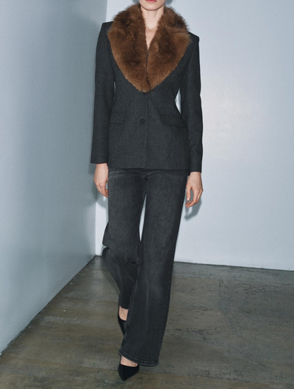 Faux Fur Collar Fitted Blazer