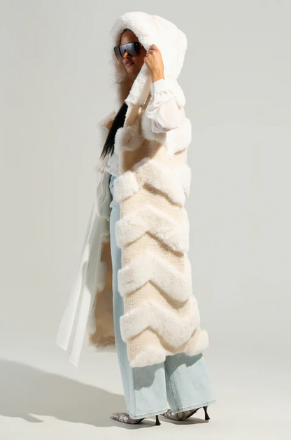 Blended-fiber faux fur vest