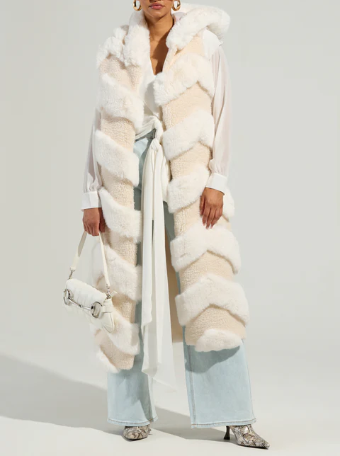 Blended-fiber faux fur vest