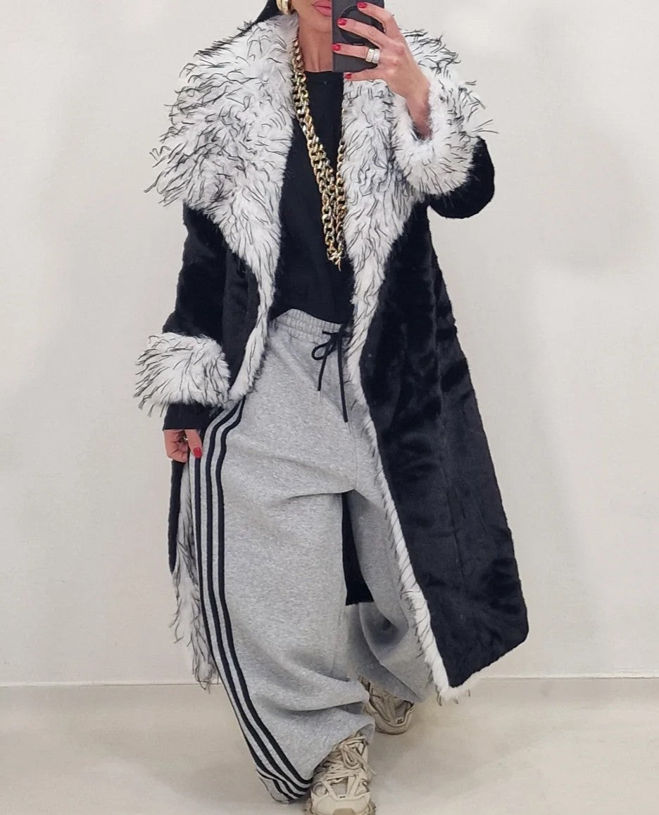 Black Wide-Collar Faux Fur Coat