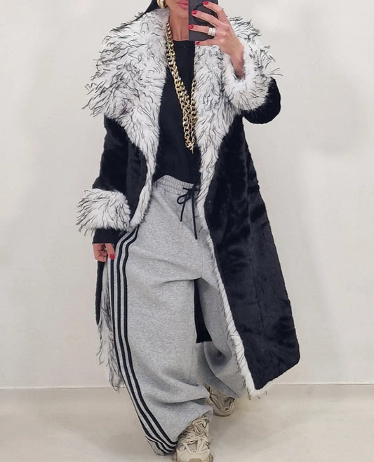 Black Wide-Collar Faux Fur Coat