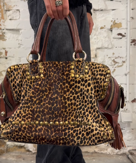 Rivet-Detailed Large-Capacity Leopard-Print Zipper Bag