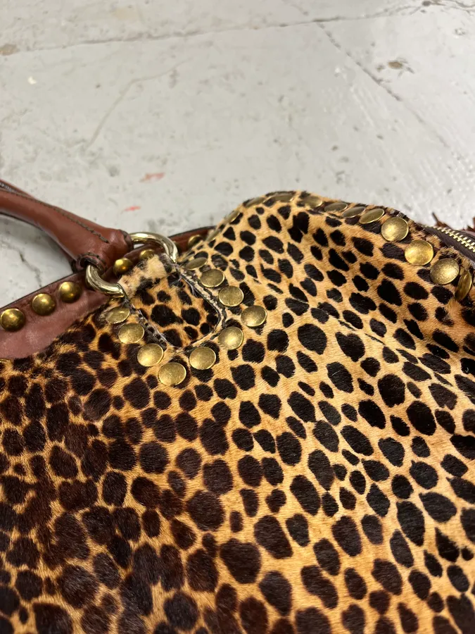 Rivet-Detailed Large-Capacity Leopard-Print Zipper Bag