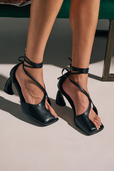 Black high-heeled shoes