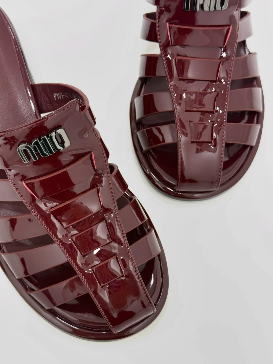 Woven Hollow-out Thick-heel Slippers