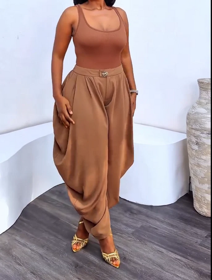 Pleated balloon pants