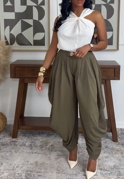 Pleated balloon pants