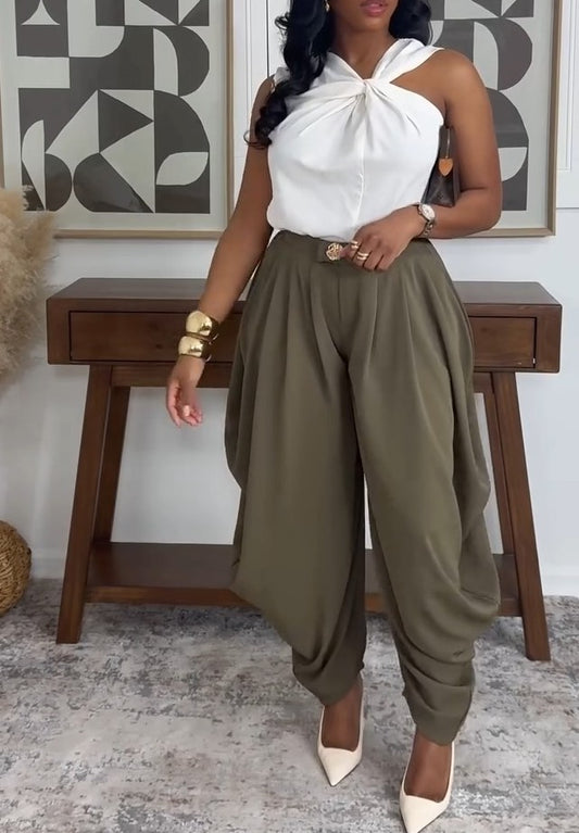 Pleated balloon pants