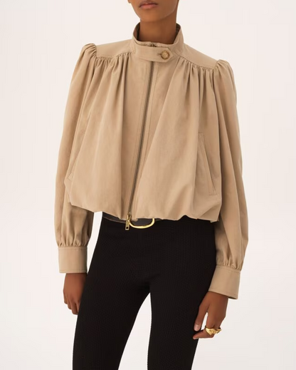Front-buttoned pleated jacket
