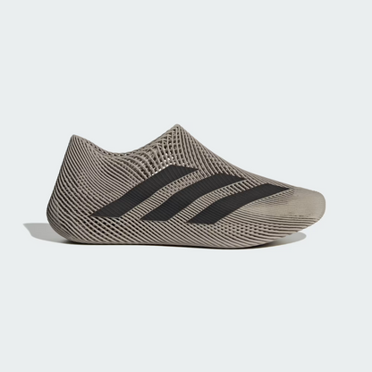 Breathable mesh sneakers