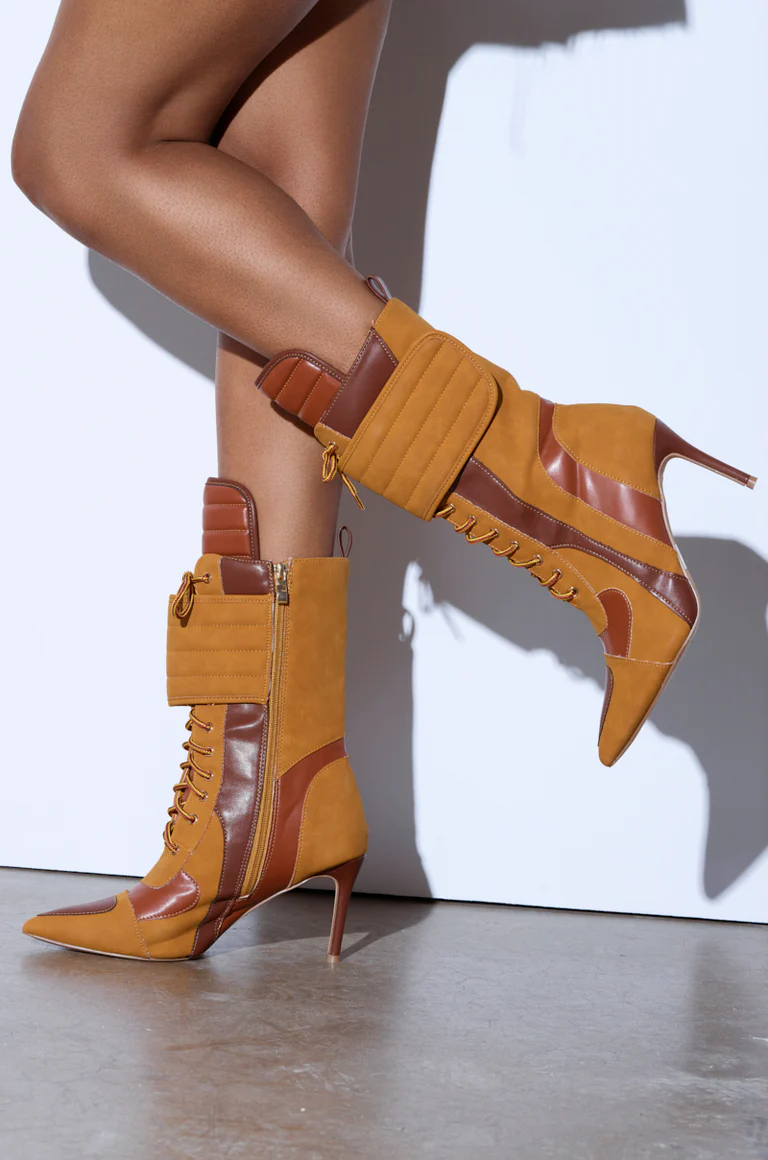 Contrast Color Design Faux Leather Pumps