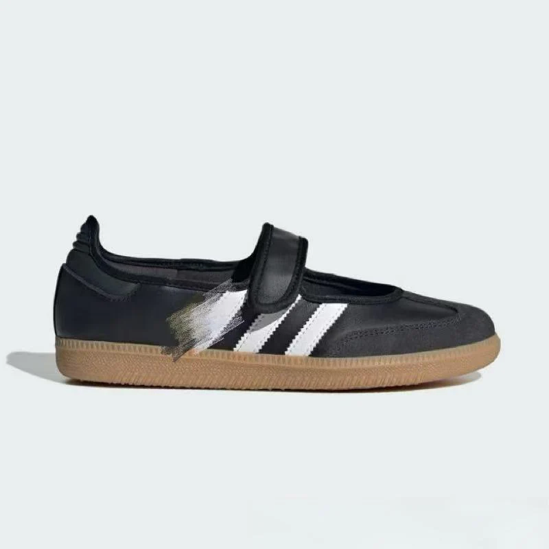 Velcro-fastened ballet flats with non-slip rubber soles