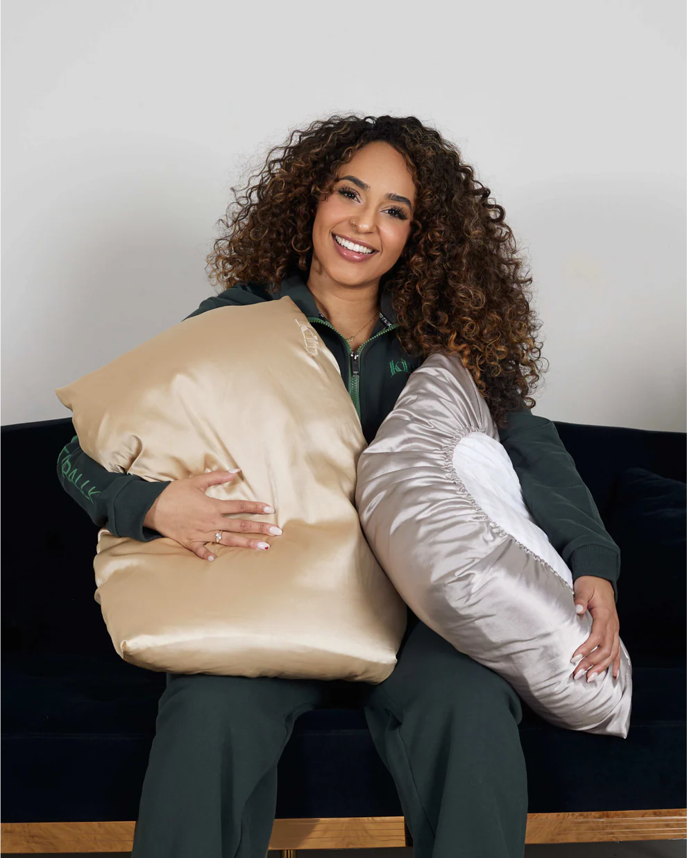 Double-sided satin sleeping cap and pillowcase