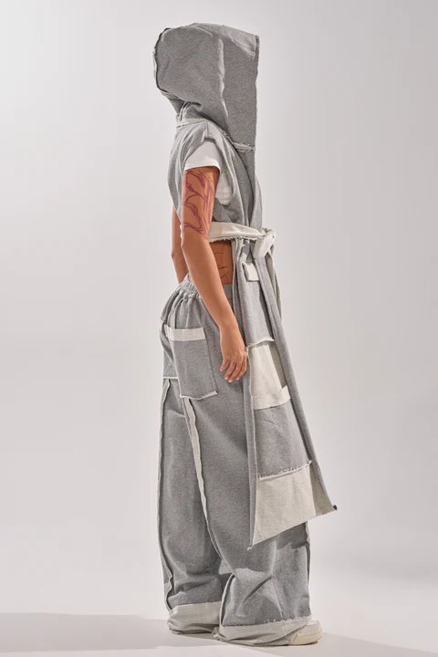 Gray patchwork duster vest+cotton raw hem paneled trousers