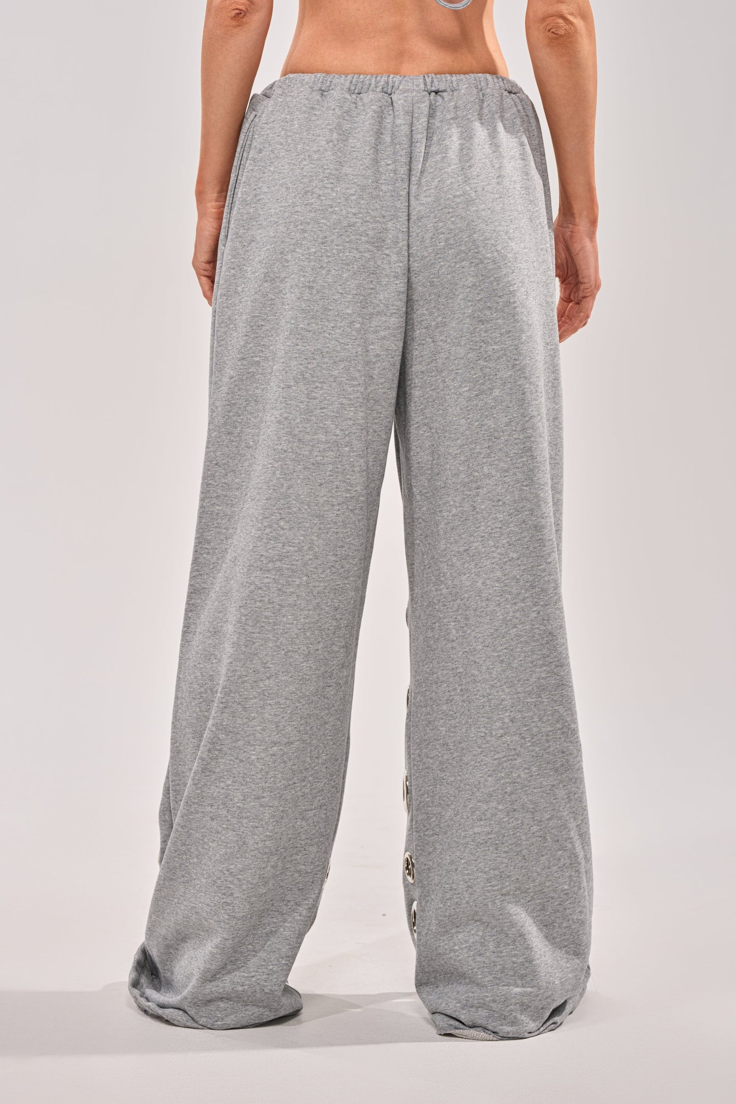 CHECK IT OUT GROMMET JOGGER SET