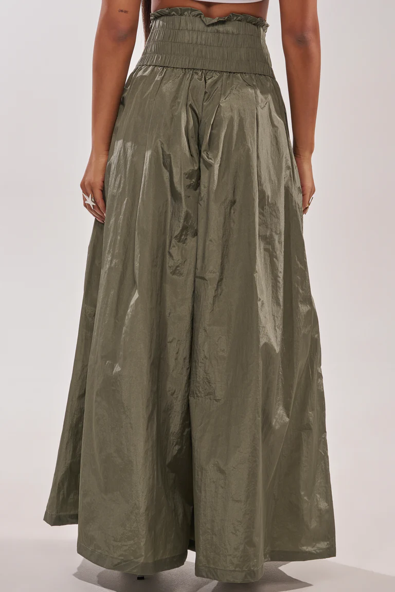 Wide-leg olive green utility pant