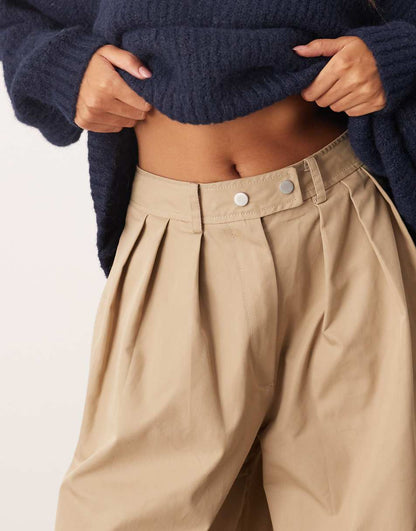 Chiffon ruffled backless blouse+High waist wide leg trouser