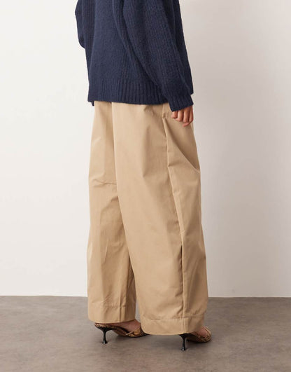 Chiffon ruffled backless blouse+High waist wide leg trouser