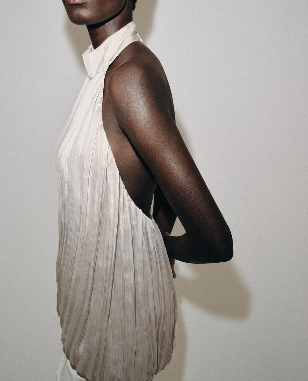 COLLECTION PLEATED HALTER TOP