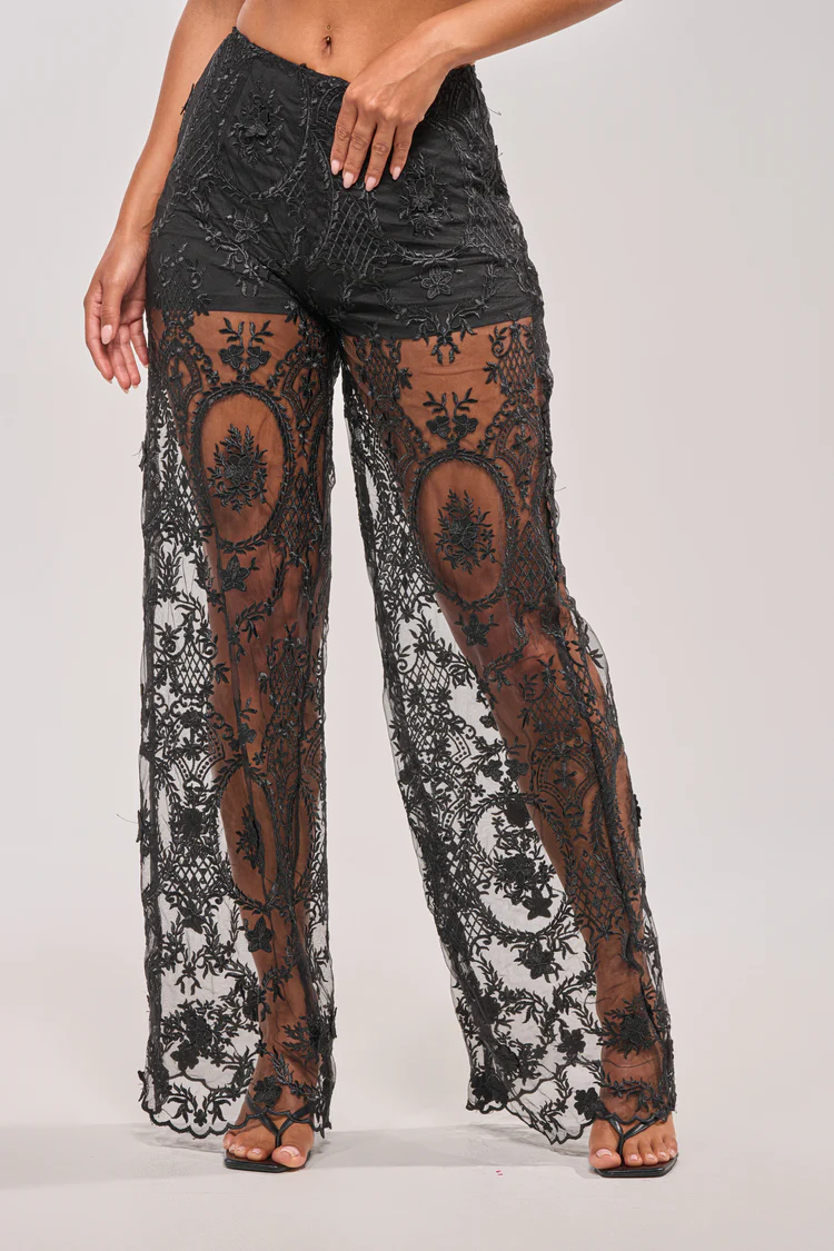 Luxurious Lace-Up Front Set