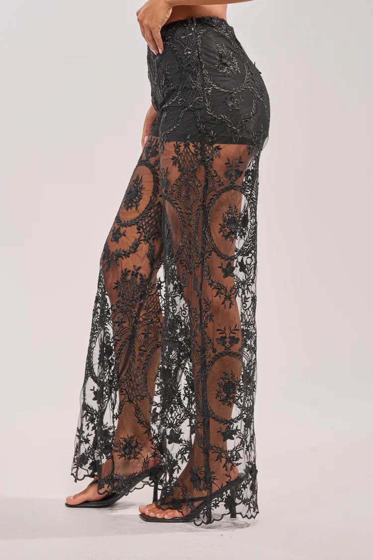 Luxurious Lace-Up Front Set