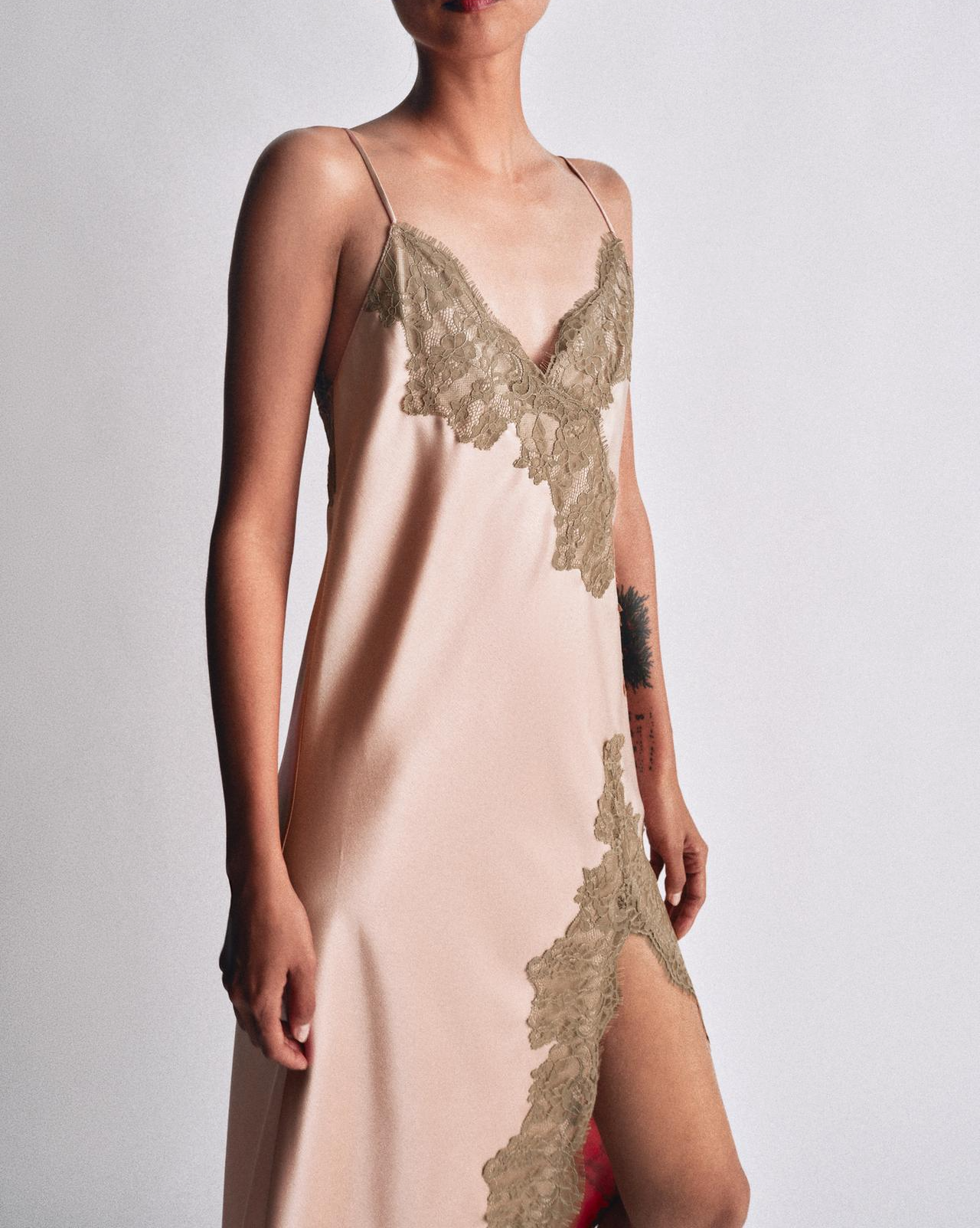 COLLECTION SATIN LACE DRESS