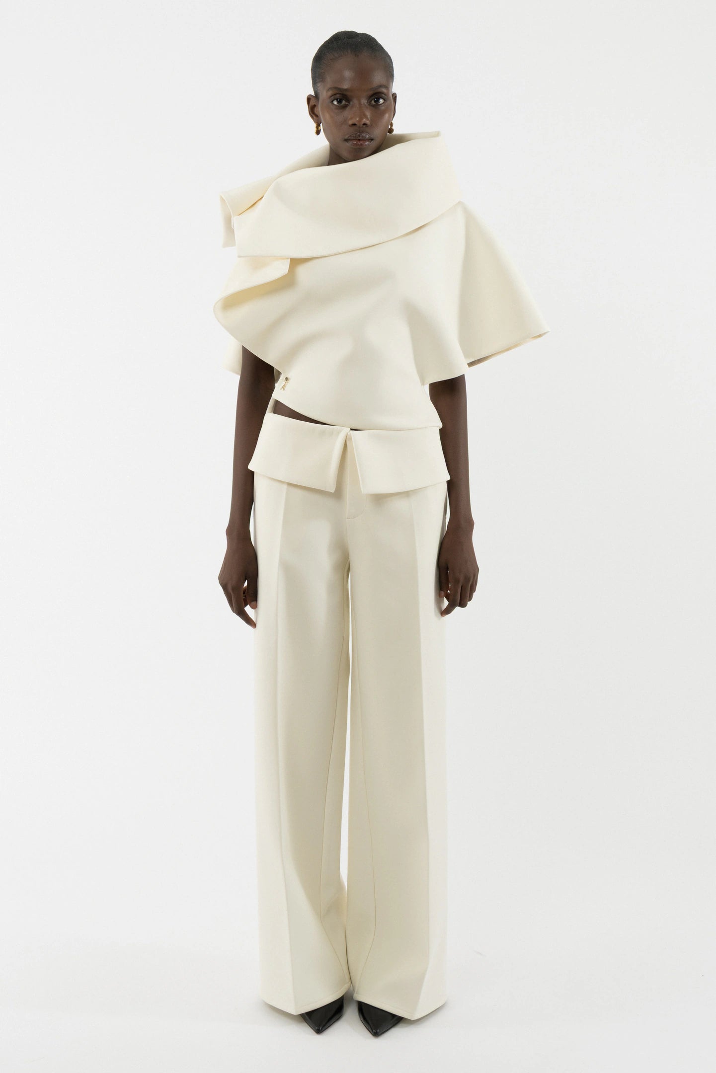 Asymmetric neckline deconstructed top