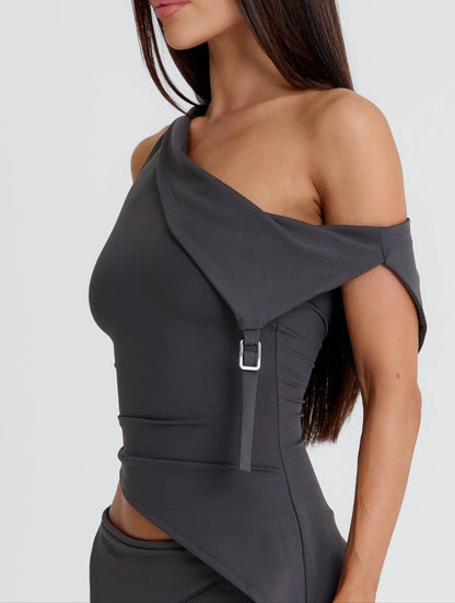 CROP TOP DARK GREY+CAPRI PANTS DARK GREY