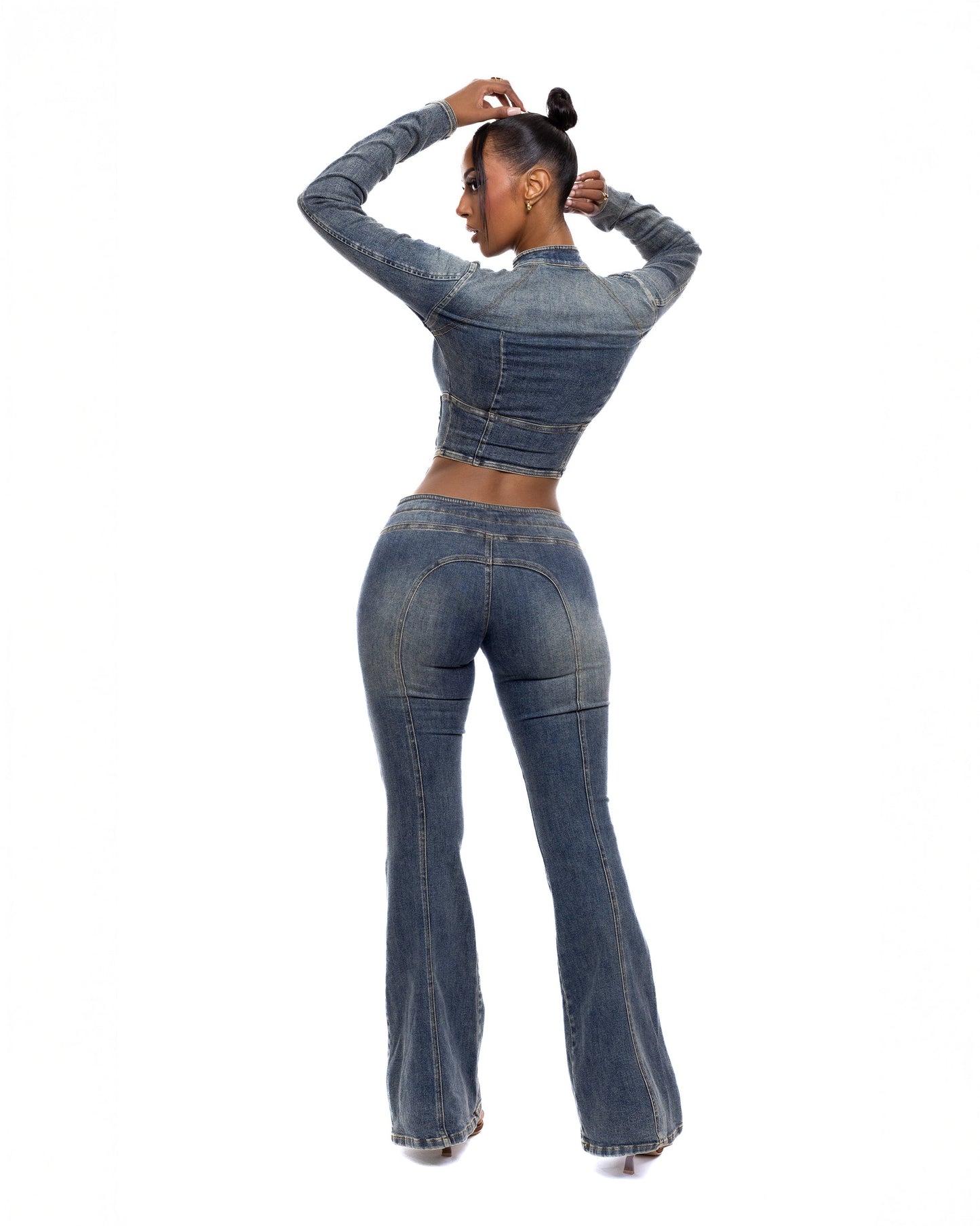 Form-fitting denim set