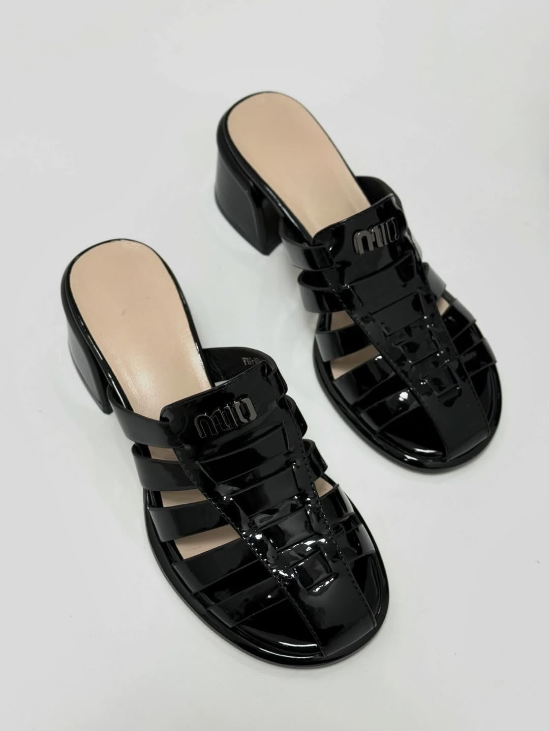 Woven Hollow-out Thick-heel Slippers