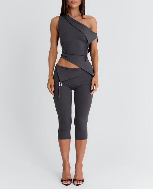 CROP TOP DARK GREY+CAPRI PANTS DARK GREY
